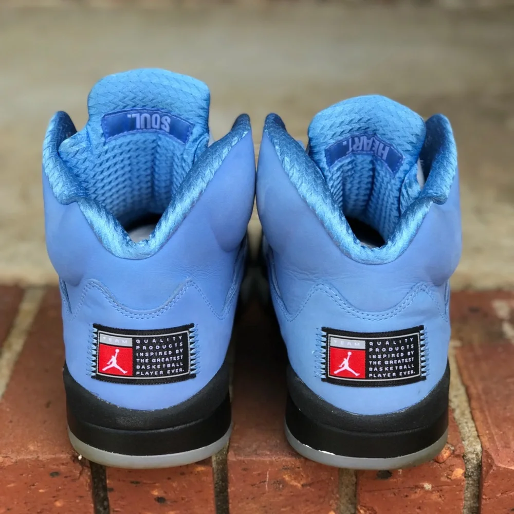 Air Jordan Retro 5 UNC University Blue Size 11.5